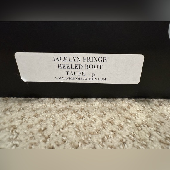 VICI Jacklyn Western Taupe Fringe Faux Suede Heeled Booties Size 9 - Picture 7 of 9